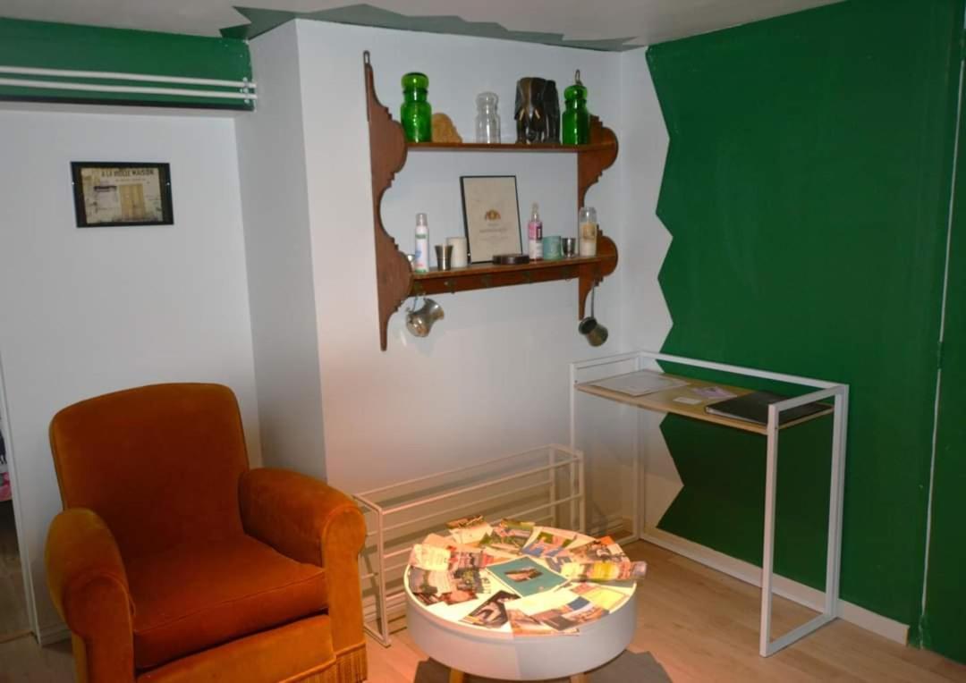 Le Vert Nomade Glomel 外观 照片